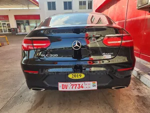 Mercedes-Benz GLC-Class 2019 Black