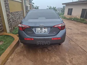 Toyota Corolla LE Eco Plus 4dr Sedan (1.8L 4cyl CVT) 2014 Gray