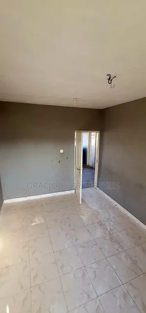 2bdrm Apartment in Gracious Properties, Mallam Junction for rent