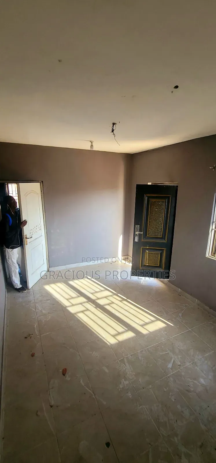 2bdrm Apartment in Gracious Properties, Mallam Junction for rent