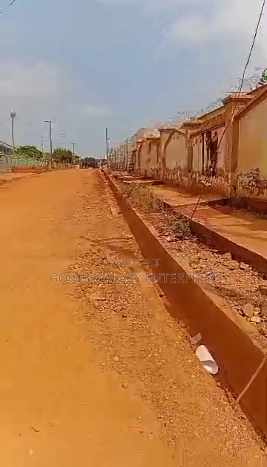 9bdrm House in Kumasi Metropolitan for sale