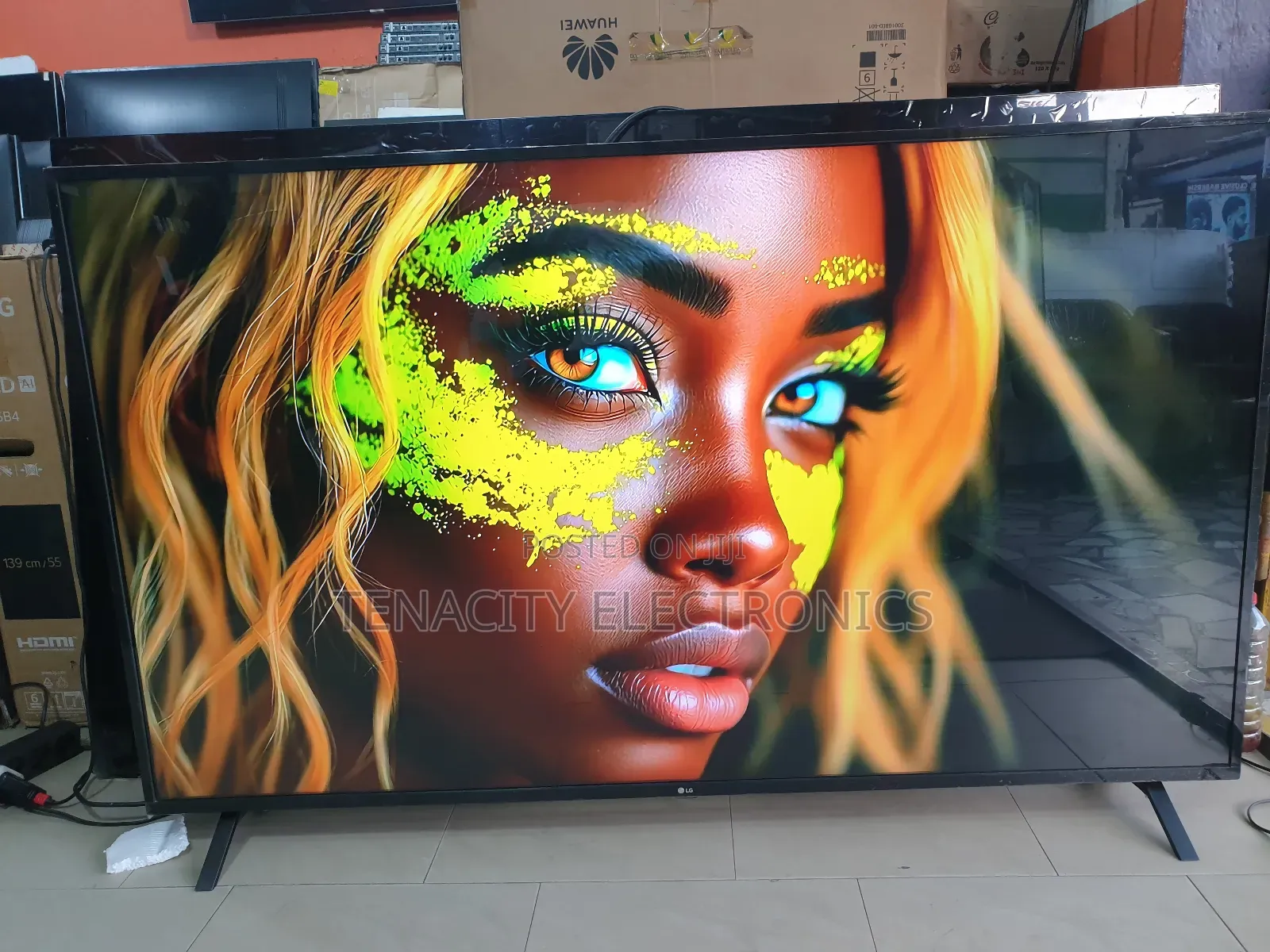 Lg 65"Uhd HDR Smart Satellite Tv
