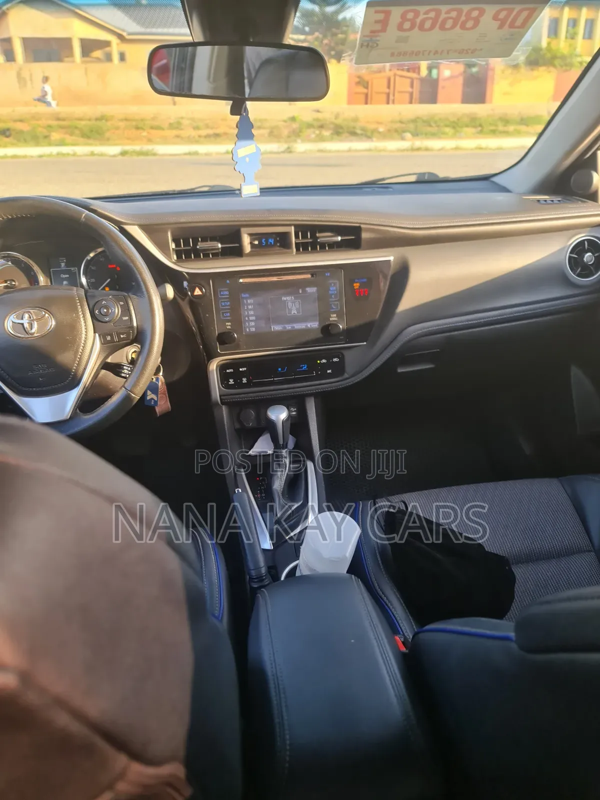 Toyota Corolla SE (1.8L 4cyl 2A) 2019 Black