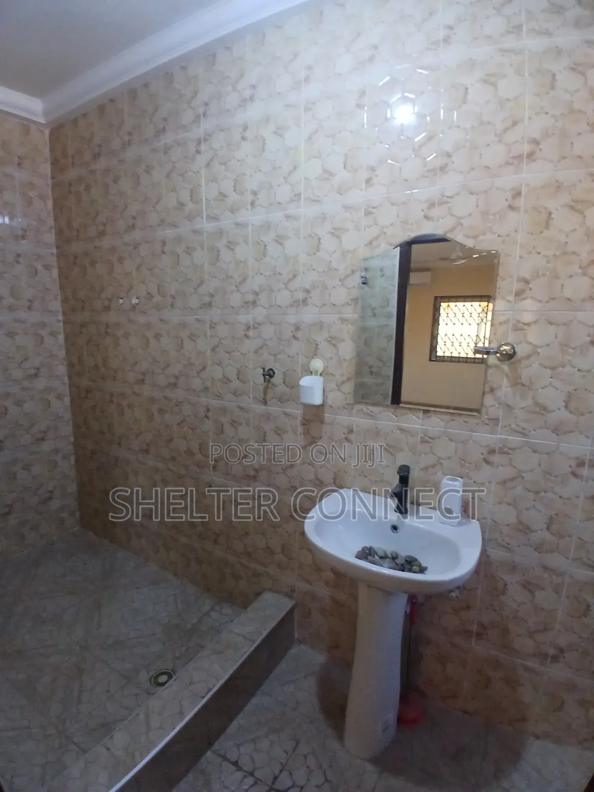 3bdrm Duplex in Abokobi, Pentecost for rent