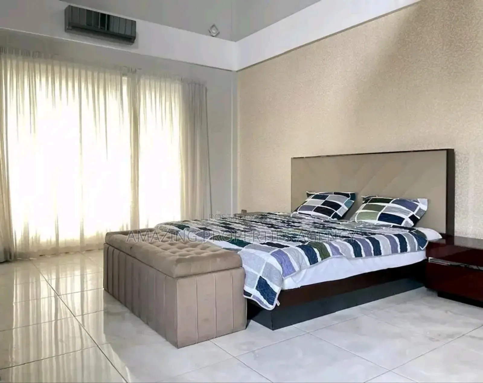 5bdrm House in Airport Hills for sale