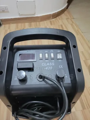 High Quality Car Truck 12v 24v Battery Charger and Jump Starter