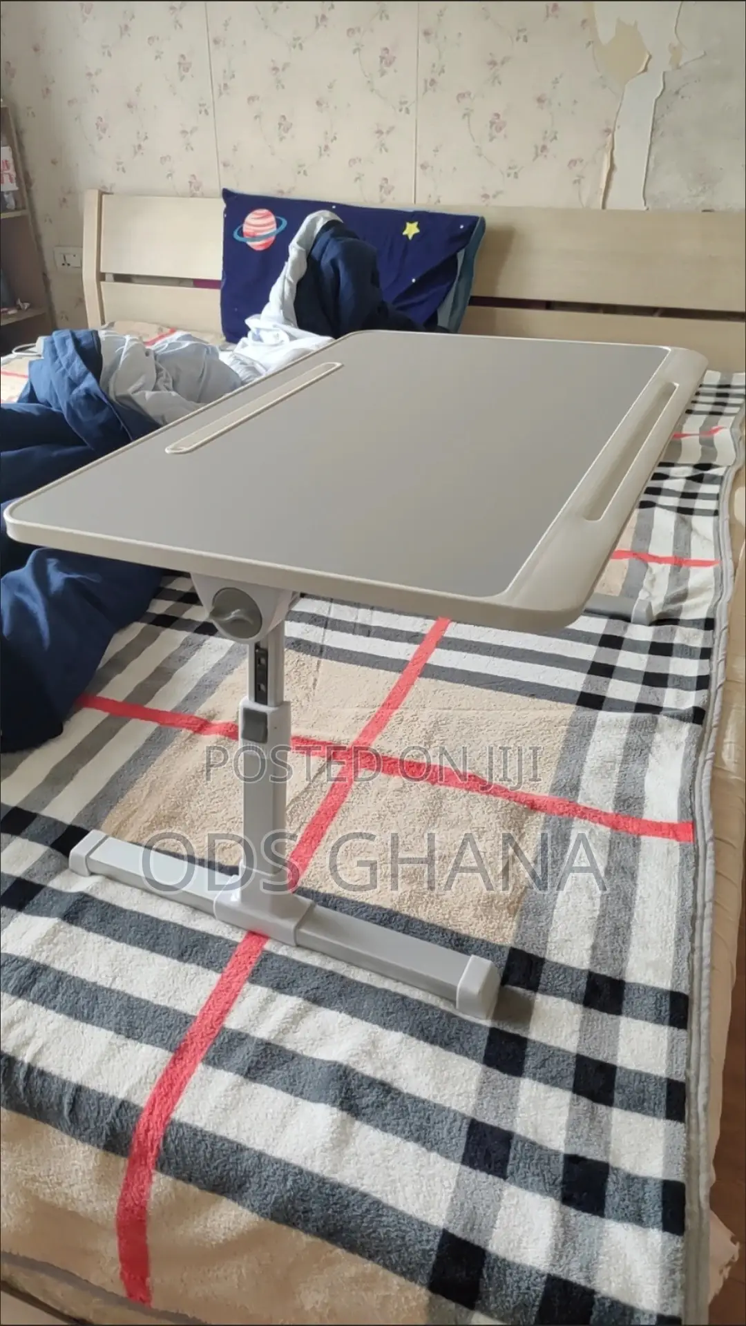 Foldable Laptop Desk for Bed Adjustable Table Breakfast Tray Desk