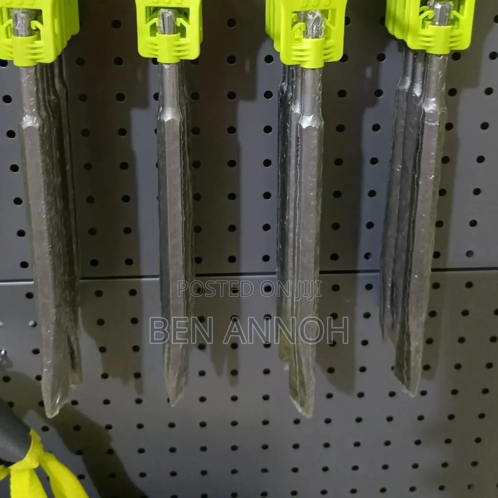 Dyllu Tools And Machinery