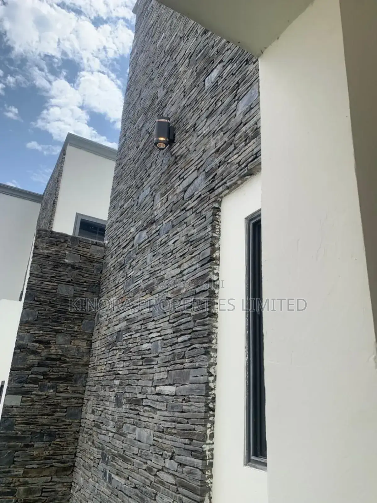 3bdrm Duplex in Agbogba, Accra Metropolitan for rent