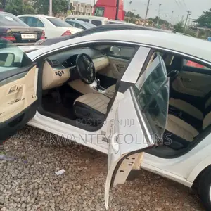 Volkswagen Passat 2012 White