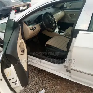 Volkswagen Passat 2012 White