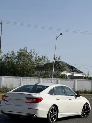 Honda Accord Sport 2.0T 2021 White