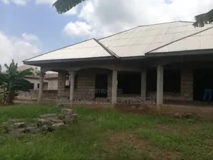 Double Land+Building Donyina Roadside