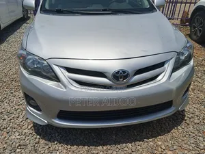 Toyota Corolla 2013 Silver