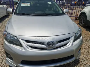 Toyota Corolla 2013 Silver