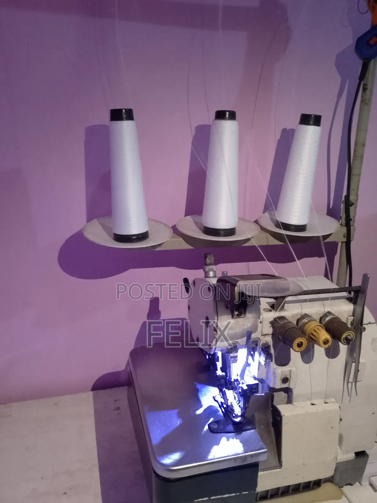 Overlock Sewing Machine