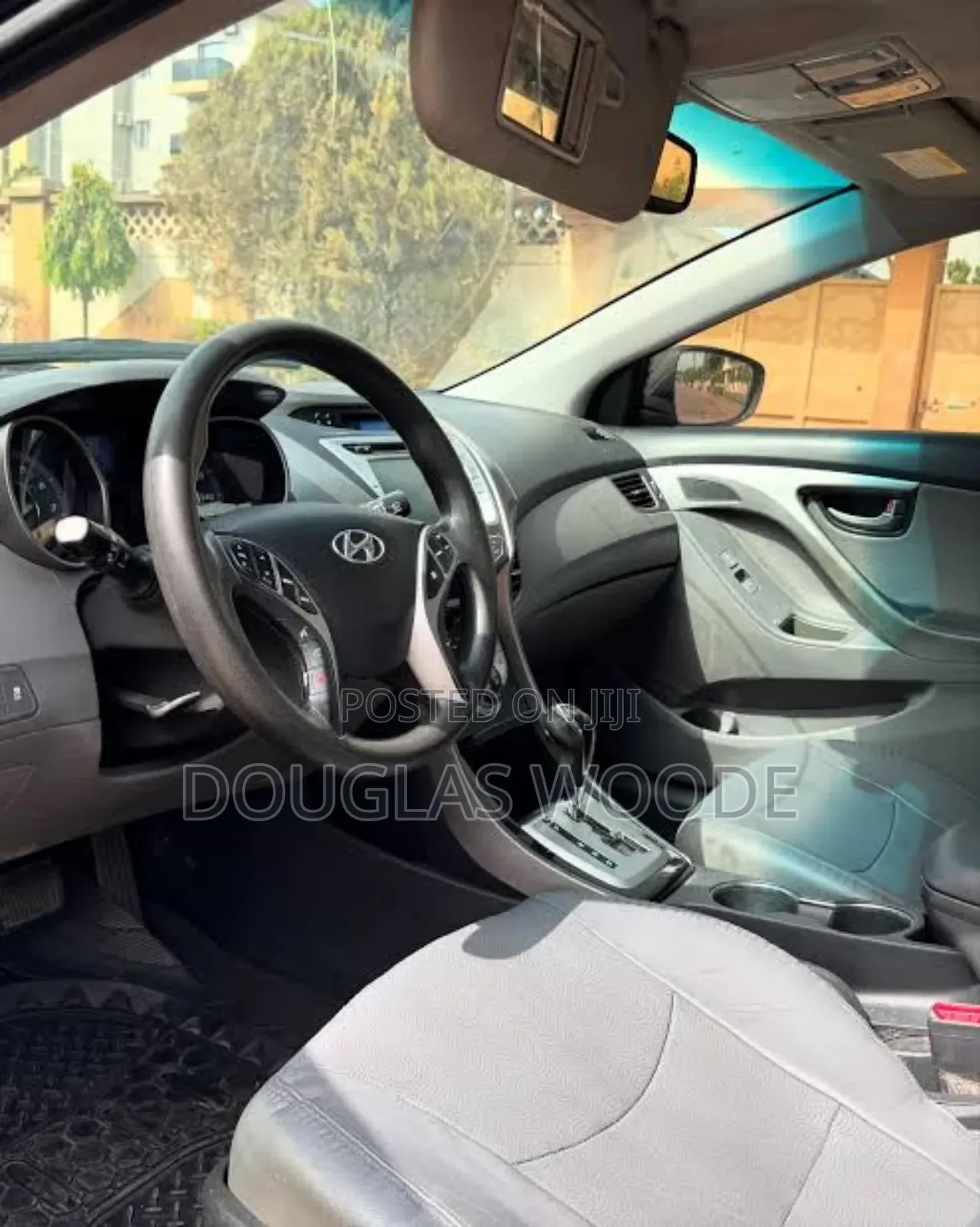 Hyundai Elantra Limited Sedan FWD (1.8L 4cyl 6A) 2013 Silver
