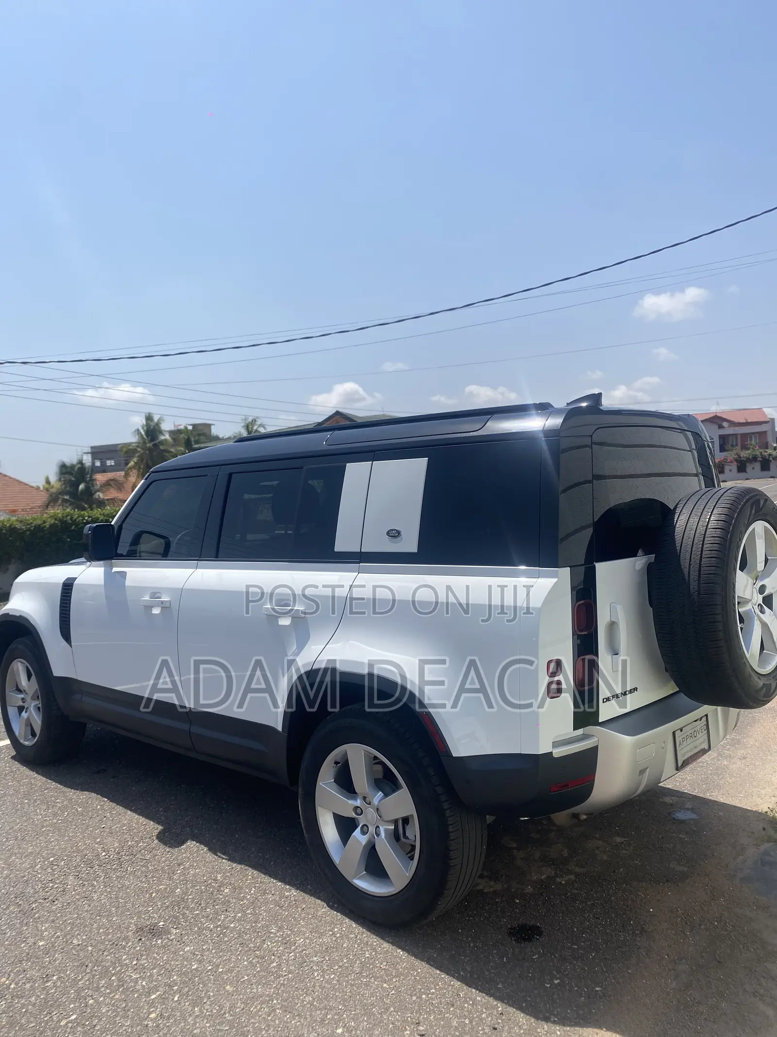 Land Rover Defender 2025 White