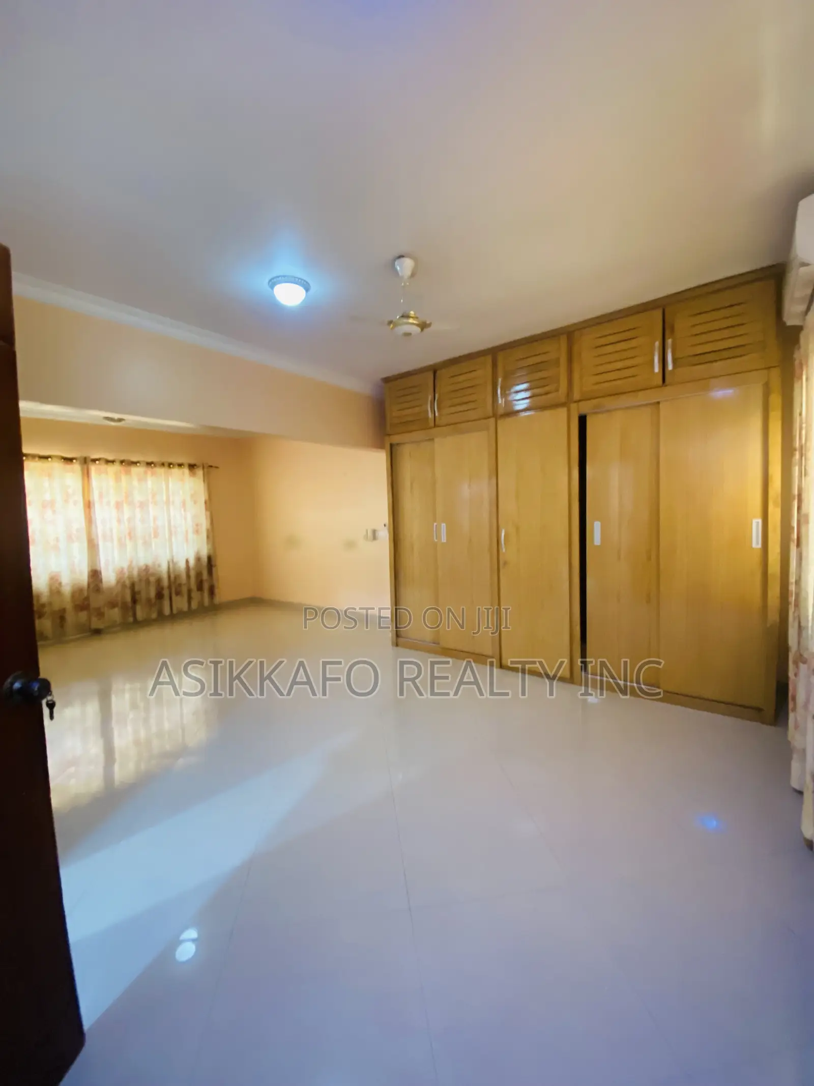 4bdrm House in Batsonaa, Spintex for rent