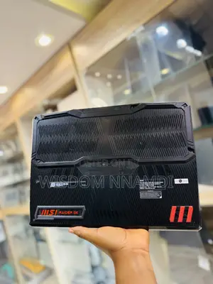 Laptop MSI Raider GE68HX 13VI-202US 16GB Intel Core i7 SSD 1T