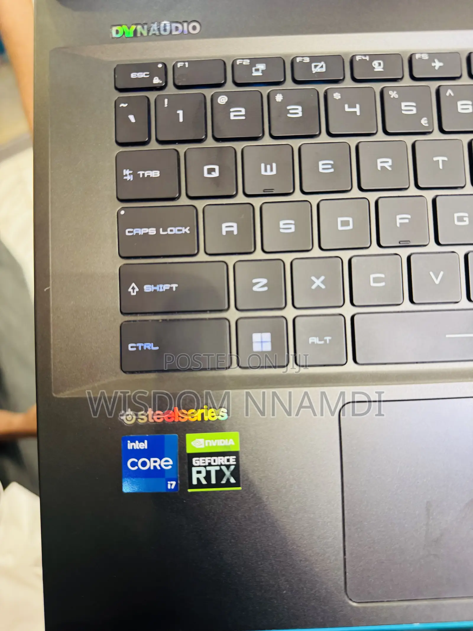 Laptop MSI Raider GE68HX 13VI-202US 16GB Intel Core i7 SSD 1T