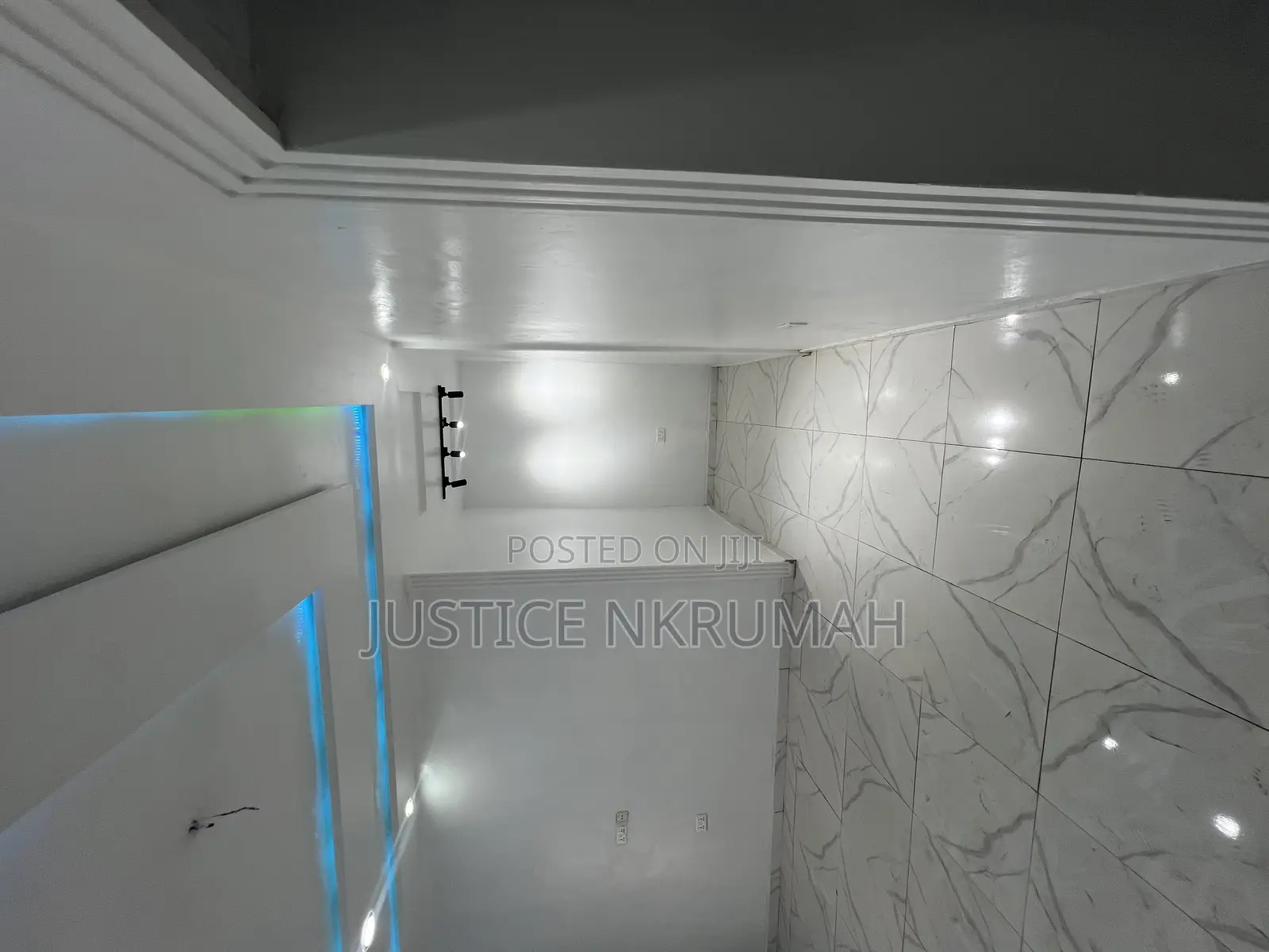 2bdrm Apartment in Mr Justice Estate, Old Barrier for rent
