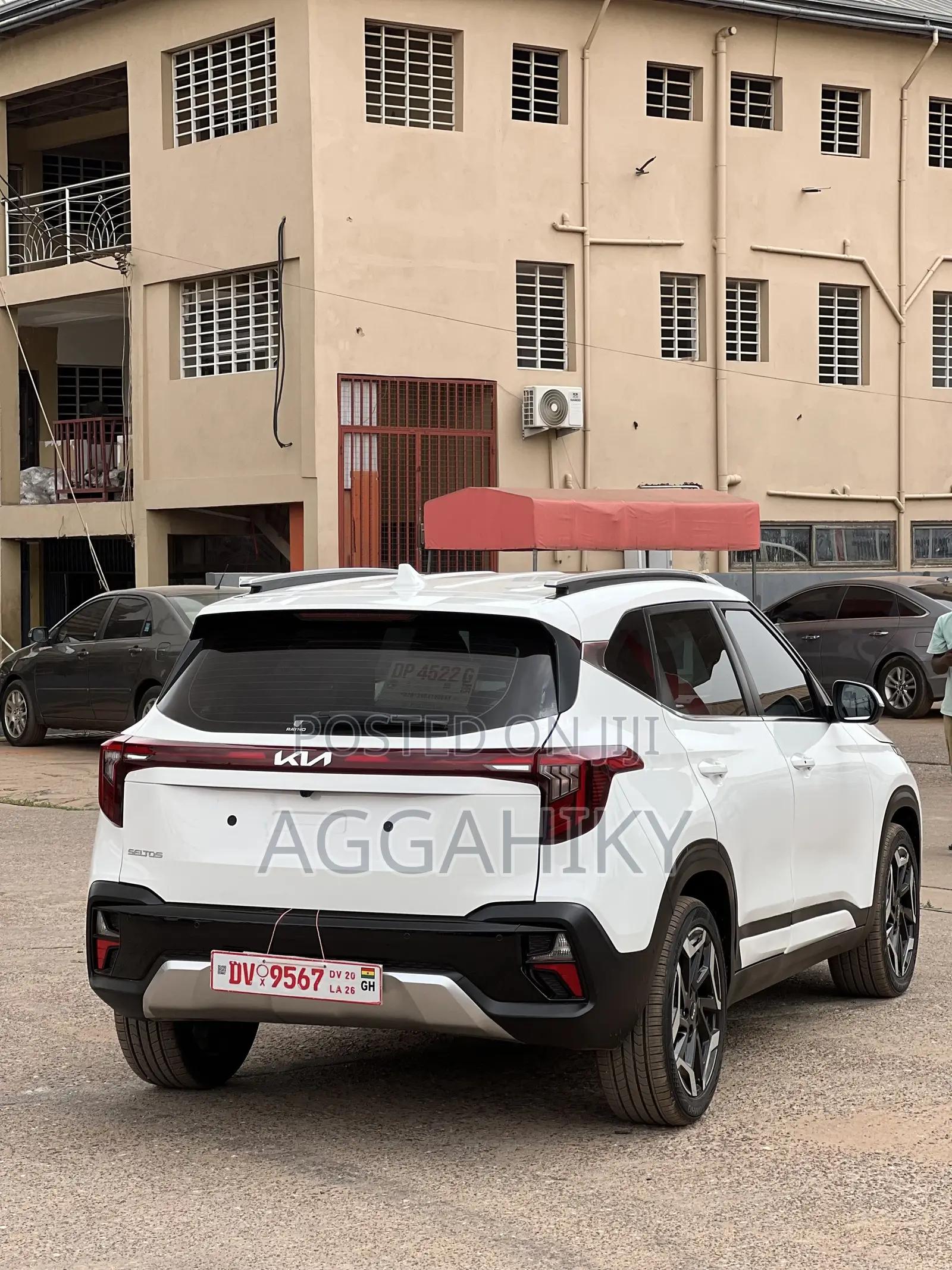 Kia Seltos 2026 White