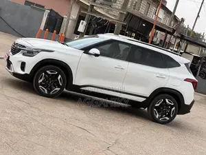 Kia Seltos 2026 White