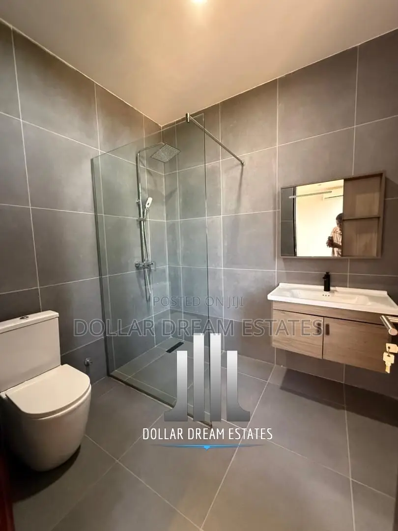 3bdrm House in Ashaley Botwe for sale