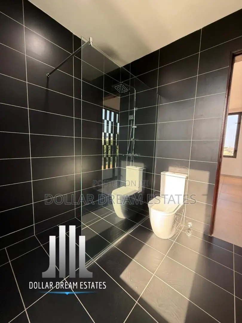 3bdrm House in Ashaley Botwe for sale