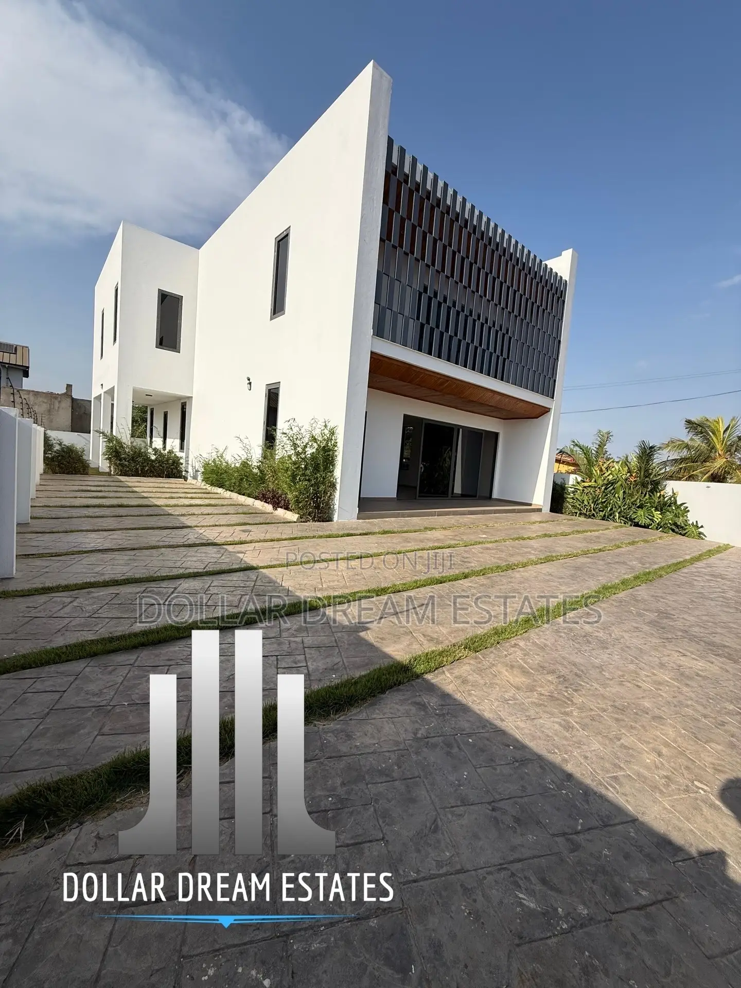 3bdrm House in Ashaley Botwe for sale