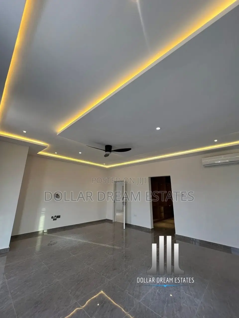 4bdrm House in Lake Side Estate for sale