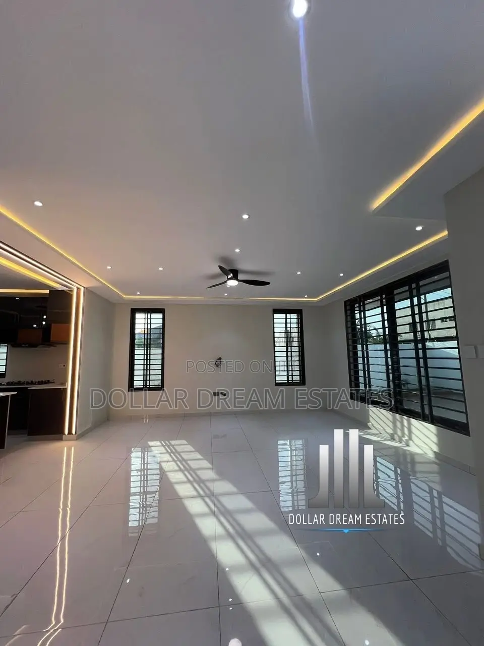 4bdrm House in Lake Side Estate for sale