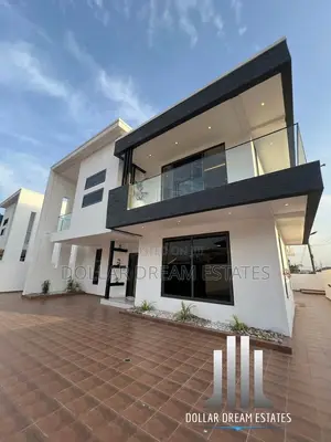 4bdrm House in Lake Side Estate for sale