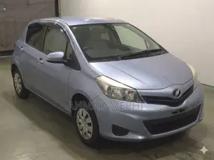 Toyota Vitz 1.3 FWD 5dr 2013 Blue