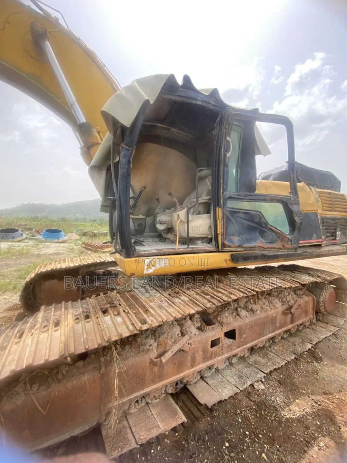 Excavator Repair Spare Parts And Servicing