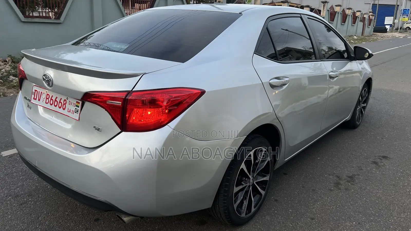 Toyota Corolla 2017 Silver