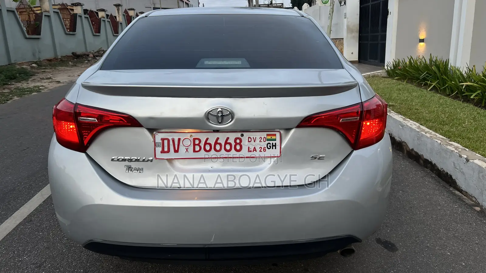 Toyota Corolla 2017 Silver