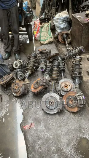 Front Shock and Hub Mazda 2, Mazda Demo