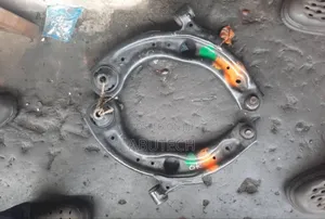 Lowerarm Mazda 2 , Toyota Ia 2015, 2017, 2019 , 2020