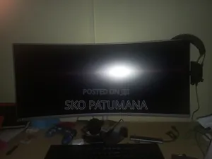 Samsung 34" Curved Monitor