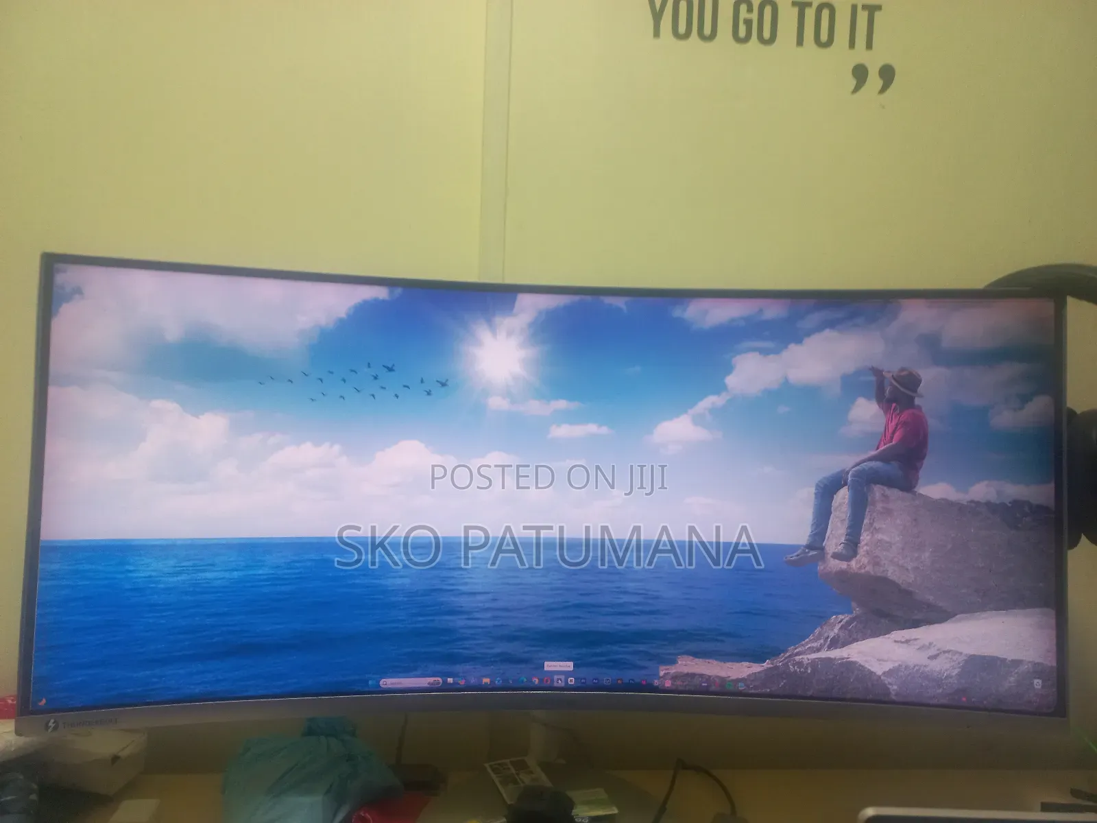 Samsung 34" Curved Monitor