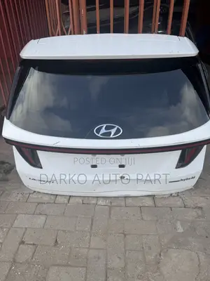 Hyundai Tucson 2022-2024 Boot Hybrid Available