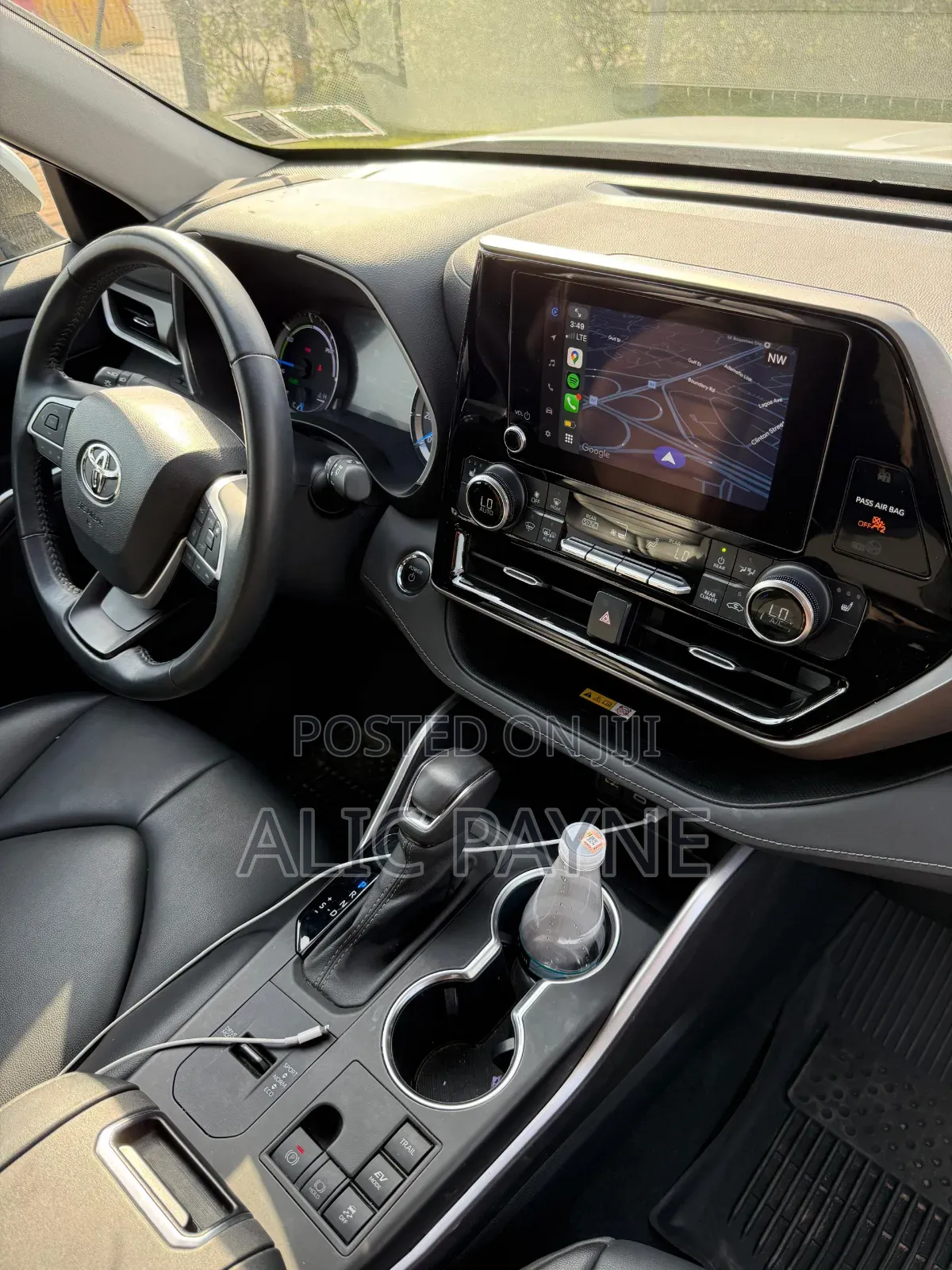 Toyota Highlander XLE AWD 2023 White