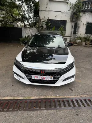 Honda Accord Touring 2.0T 2018 White