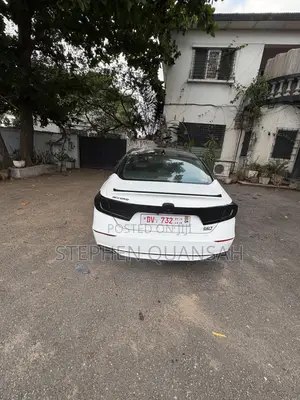 Honda Accord Touring 2.0T 2018 White