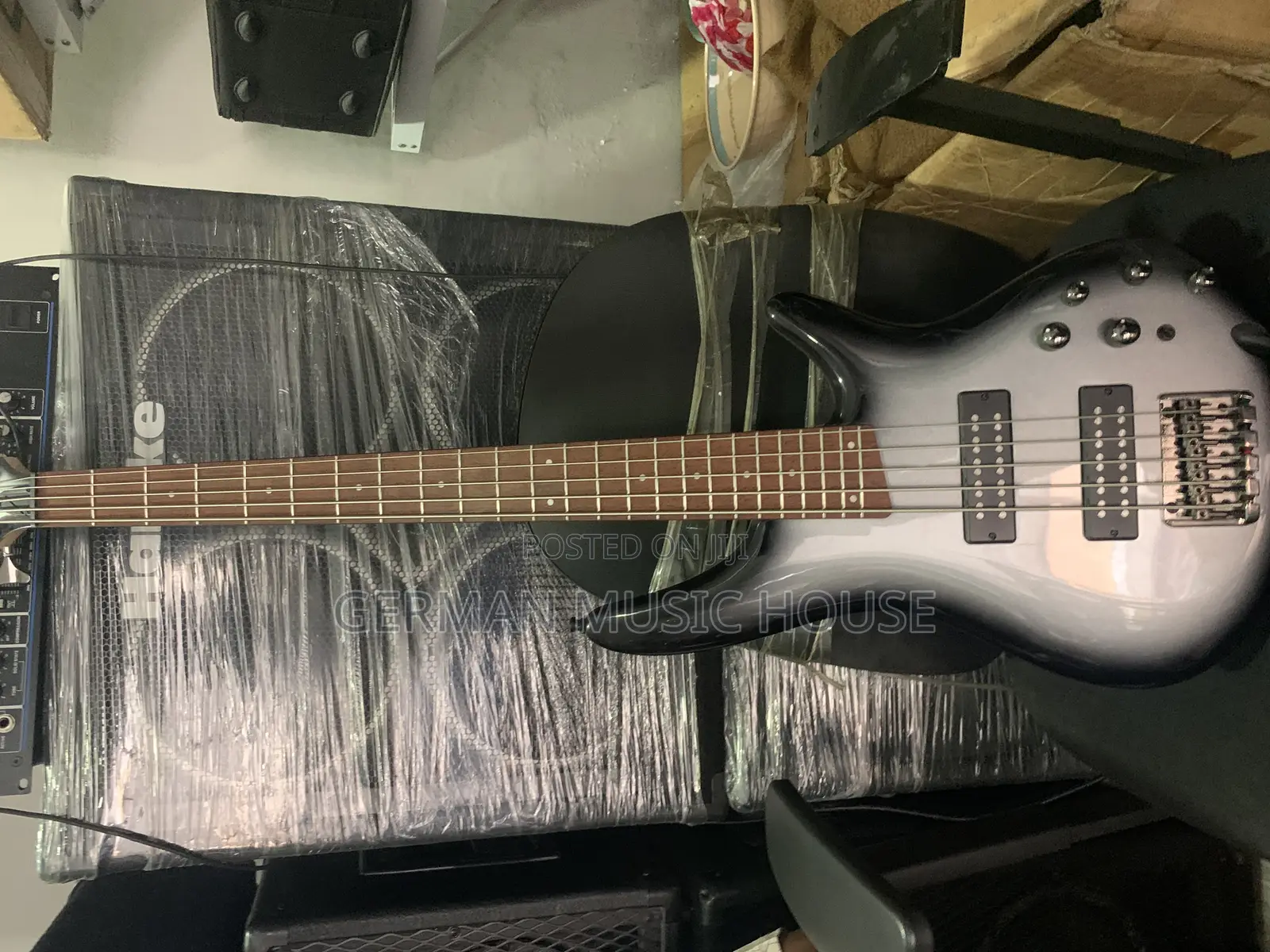 Ibanez (Sdr)