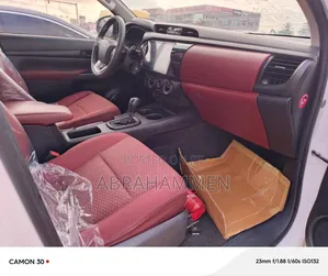 Toyota Hilux 2019 White