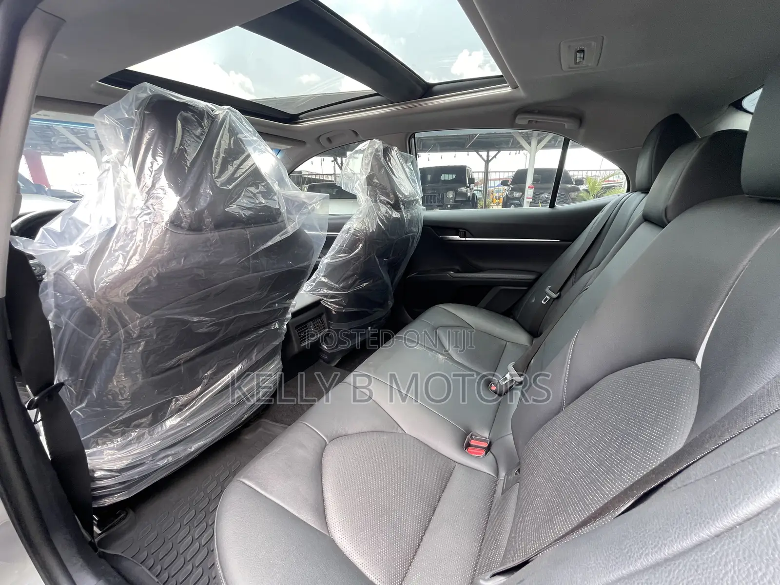 Toyota Camry XSE 2021 Silver