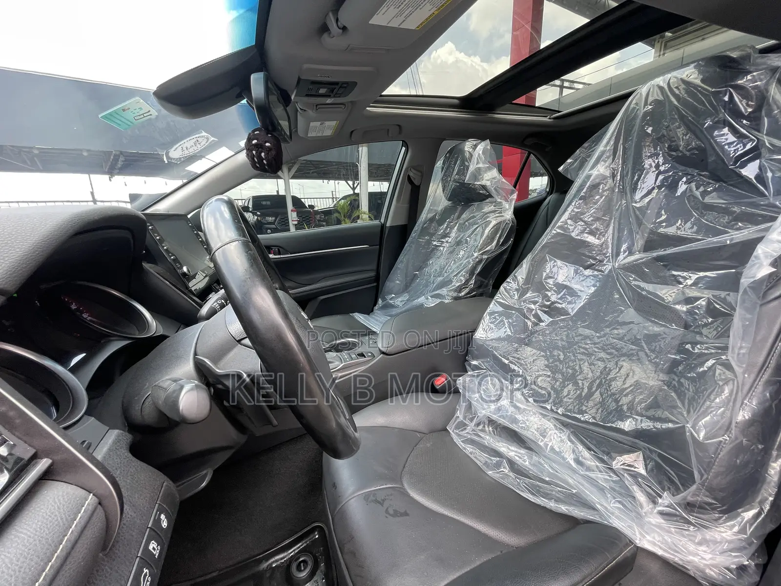 Toyota Camry XSE 2021 Silver